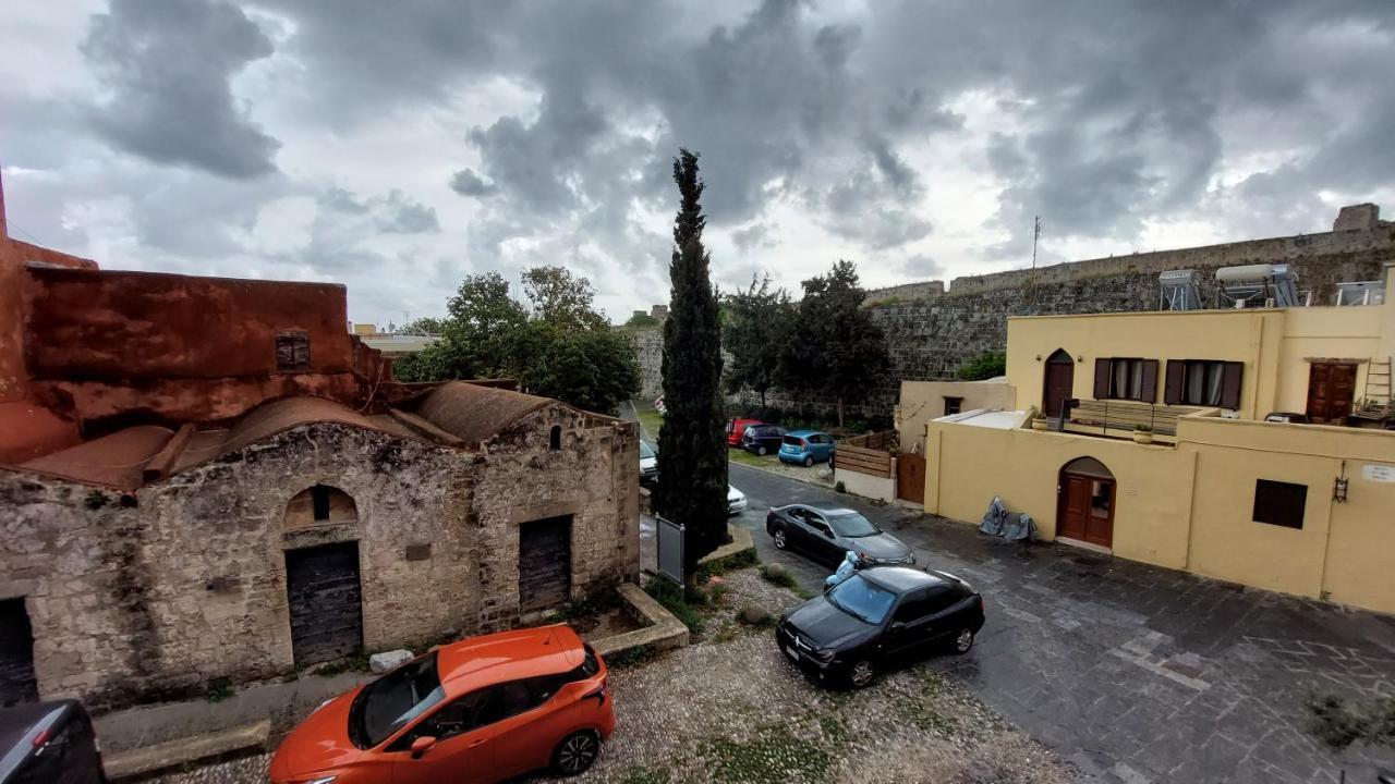 Saint Michel Boutique Hotel Rhodes City Bagian luar foto