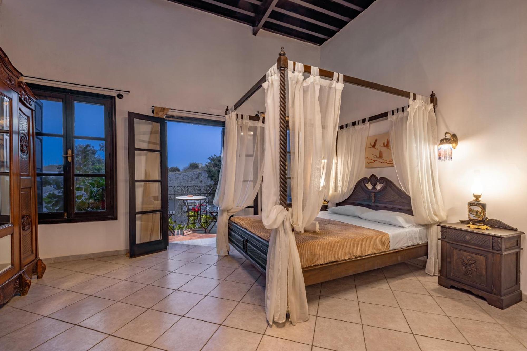 Saint Michel Boutique Hotel Rhodes City Bagian luar foto