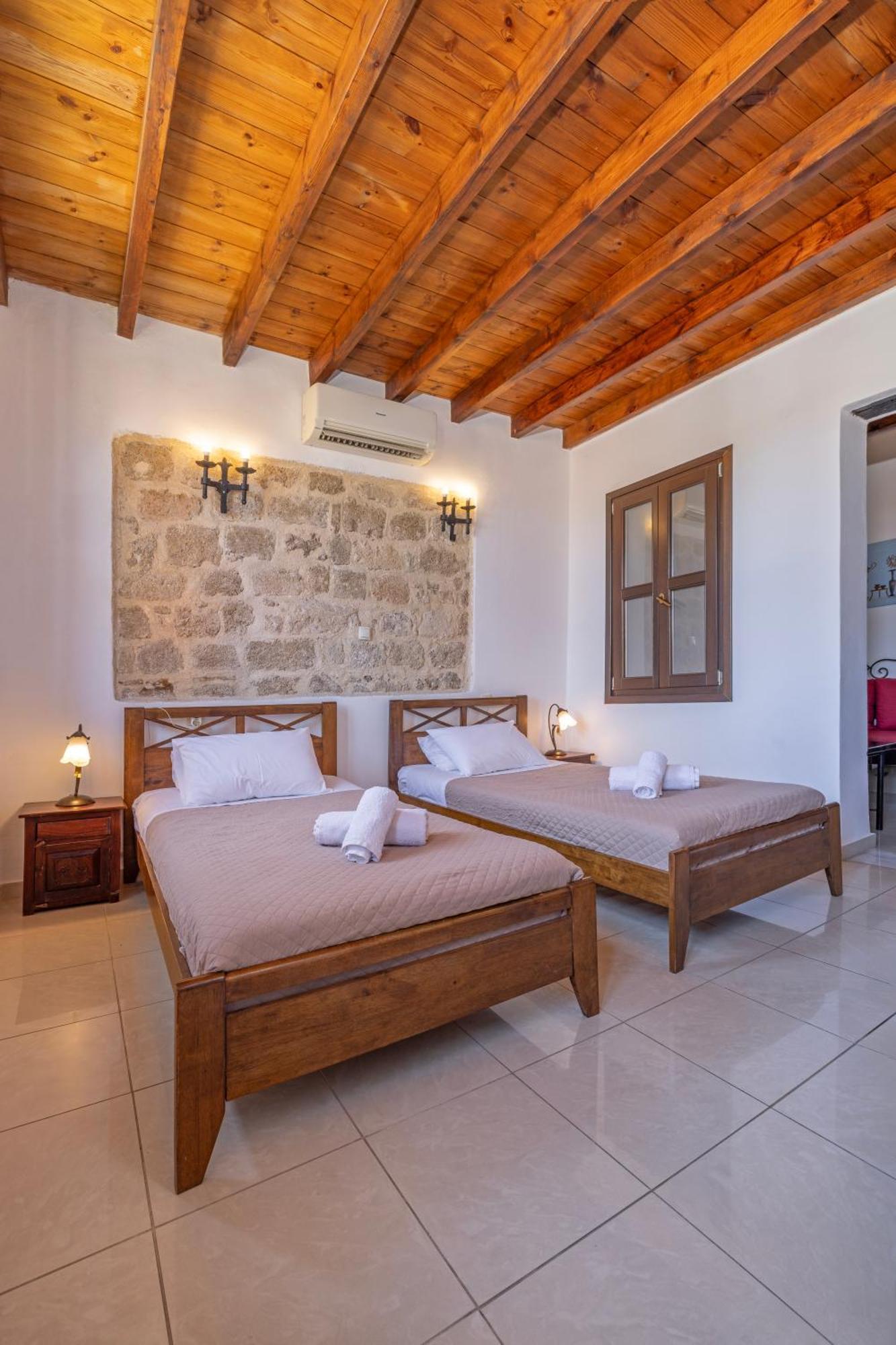 Saint Michel Boutique Hotel Rhodes City Bagian luar foto