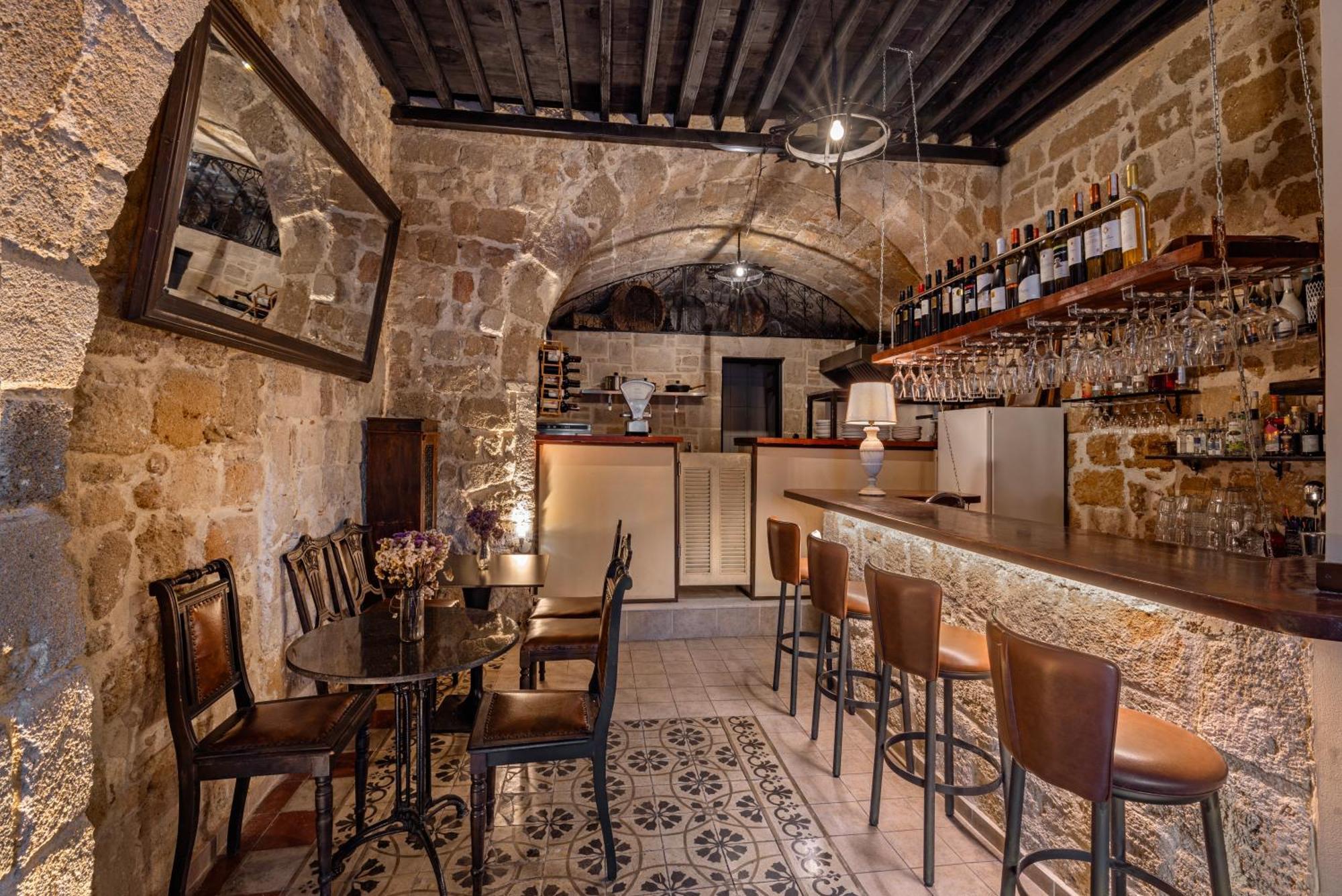 Saint Michel Boutique Hotel Rhodes City Bagian luar foto