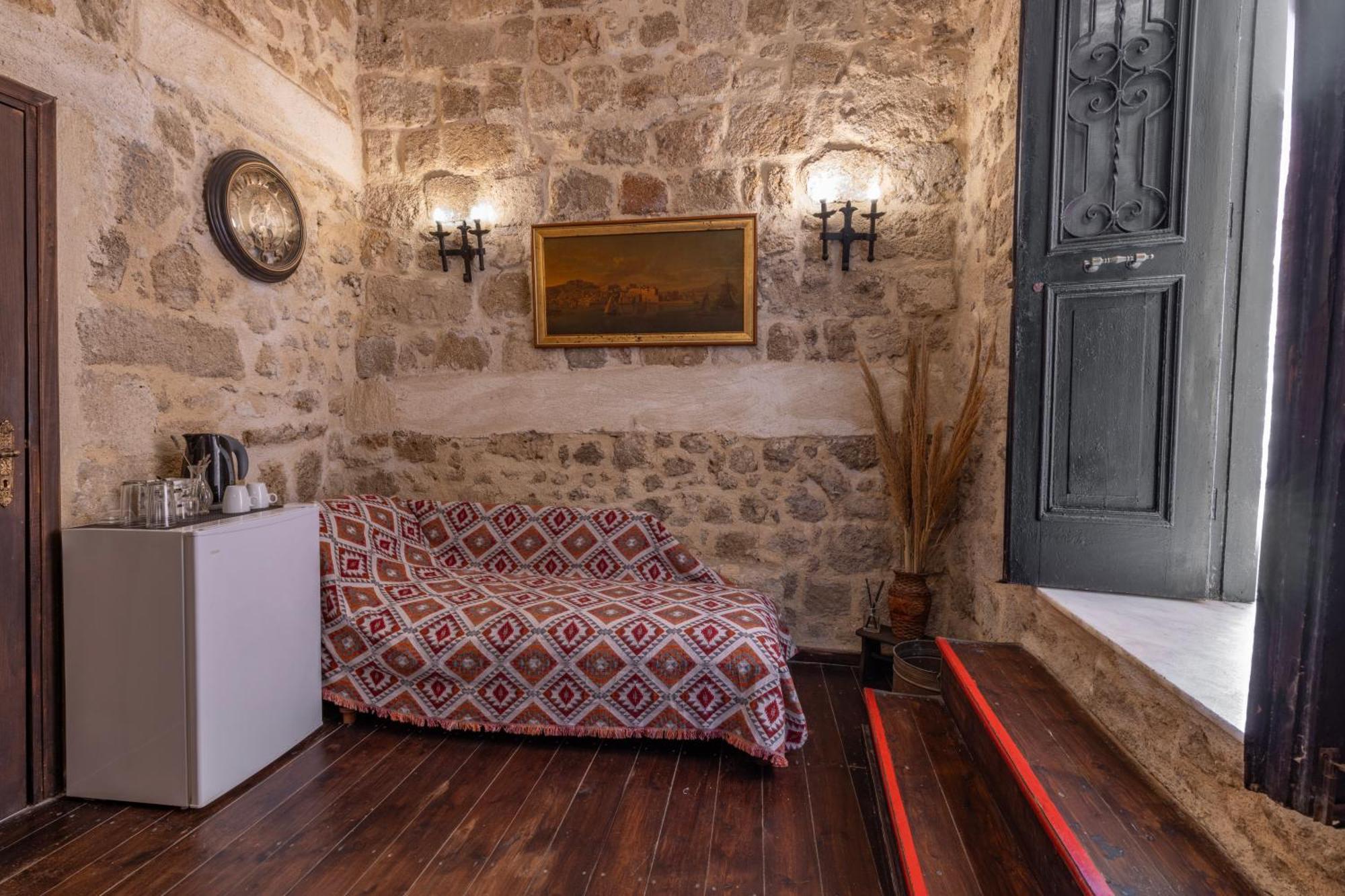 Saint Michel Boutique Hotel Rhodes City Bagian luar foto
